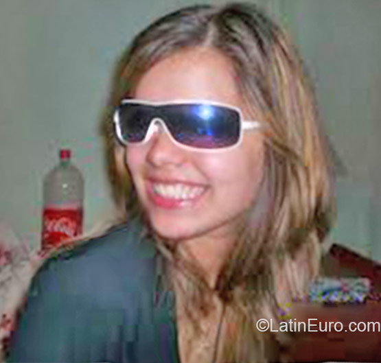 Date this athletic Honduras girl Kenia from Choluteca HN1846