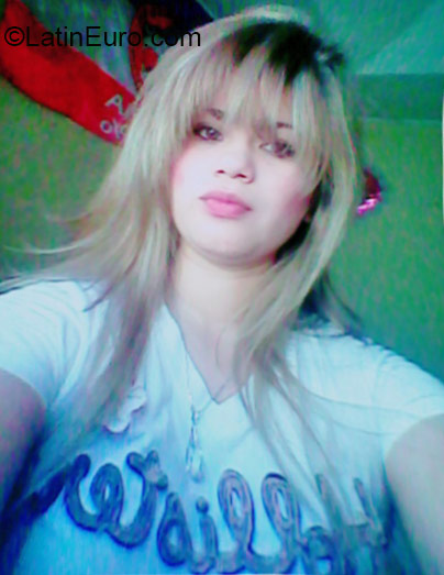 Date this delightful Honduras girl Alexa from Tegucigalpa HN1900