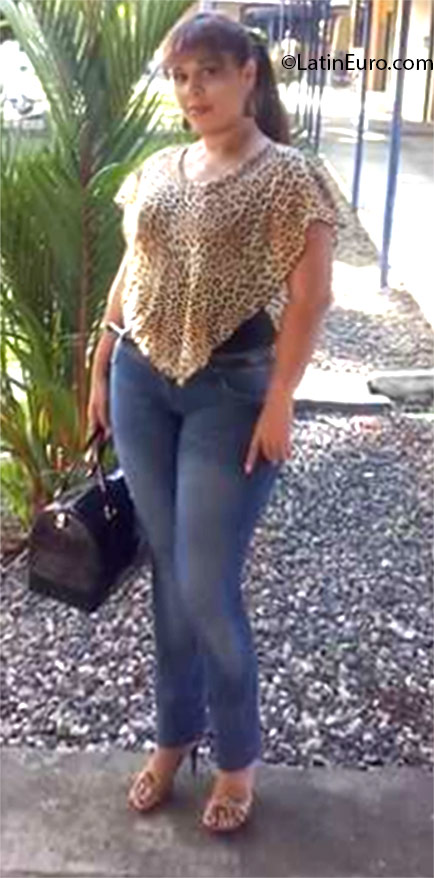 Date this hard body Panama girl Merchel from Panama City PA854