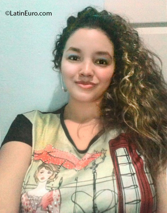 Date this pretty Honduras girl Rachell from Comayagua HN2016