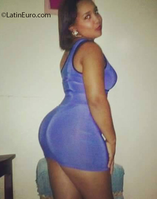 Date this cute Dominican Republic girl Yolania from Bonao DO25553