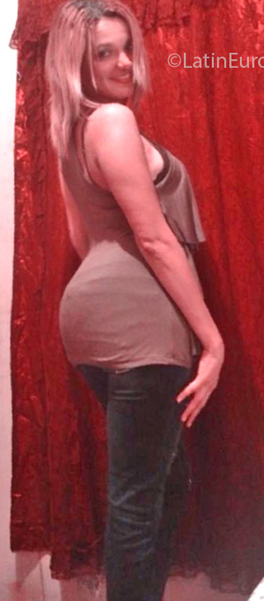 Date this passionate Honduras girl Carmen from Puerto Cortes HN2183