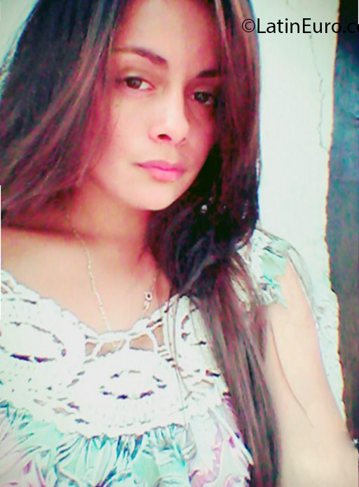 Date this young Honduras girl Andrea from Danli HN2196