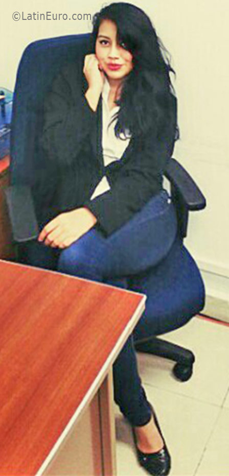 Date this nice looking Panama girl Gabriela from Panama City PA997