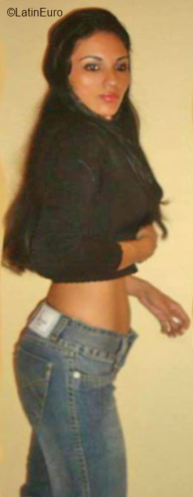 Date this lovely Brazil girl Nilza from Belem BR9773