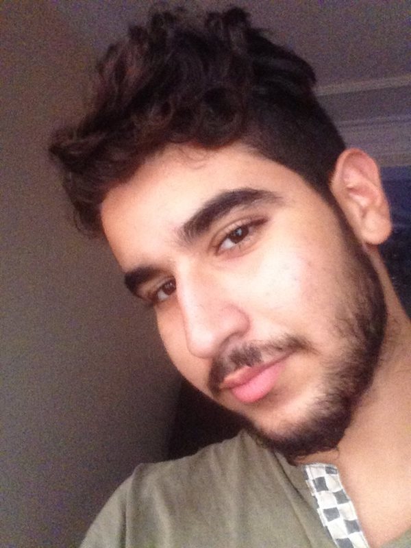 Date this young Colombia man Hamzaarkm from Paris CO19628