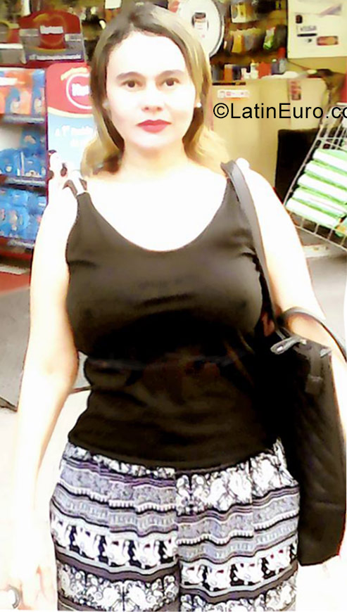 Date this fun Brazil girl Mary from Fortaleza BR9839