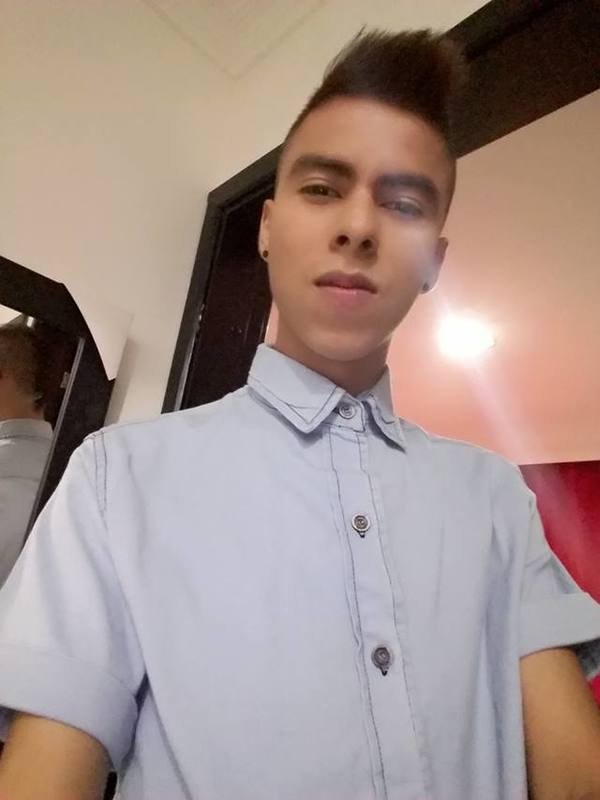 Date this hot Colombia man Diego valencia from Pereira CO19818