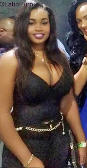Date this charming Jamaica girl Krissy from Kingston JM2715