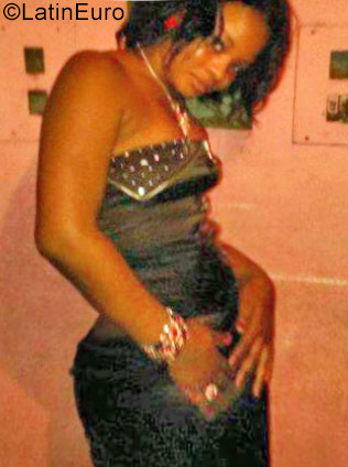 Date this funny Jamaica girl Shantel from Kingston JM2445