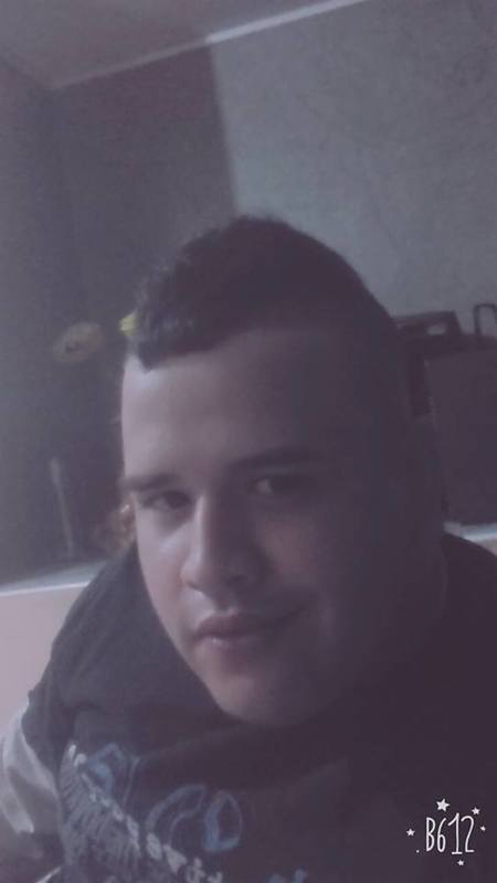 Date this hard body Colombia man Jhonedwin from Cali CO21492