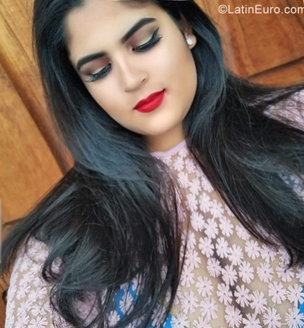 Date this passionate Honduras girl Steff from San Pedro HN2332