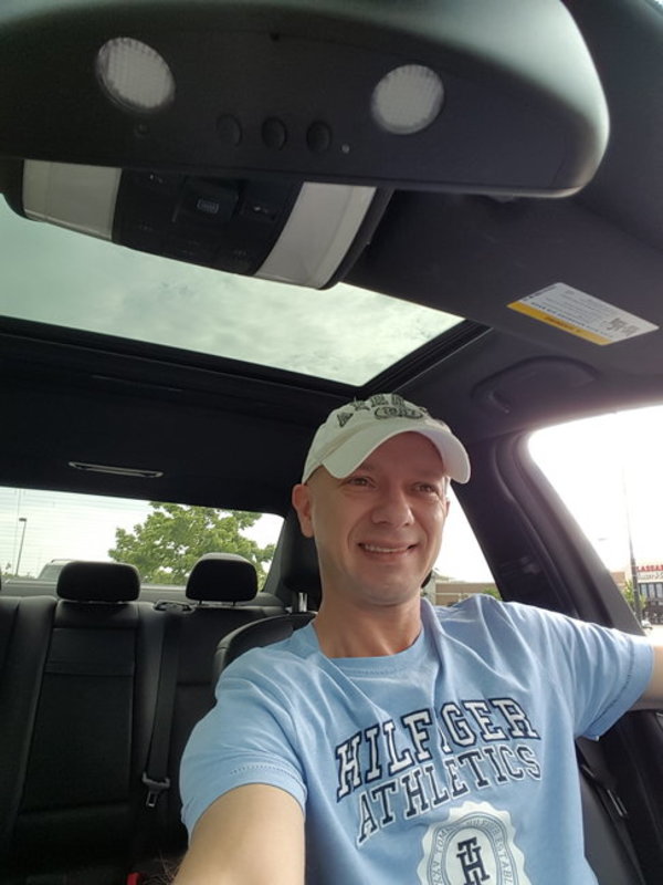 Date this passionate United States man Kombi from Mount Prospect US21338