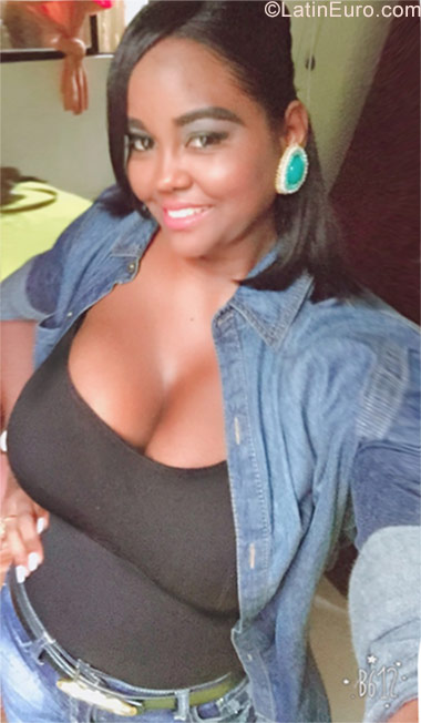 Date this cute Dominican Republic girl Denny from San Francisco De Macoris DO29595
