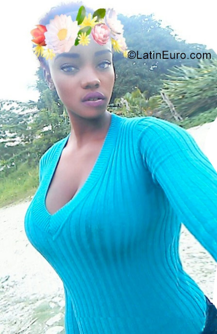 Date this funny Jamaica girl Neiki from Kingston JM2505