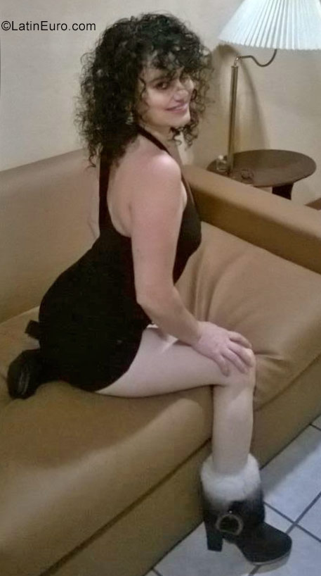 Date this sensual Costa Rica girl Moon from San Jose CR340