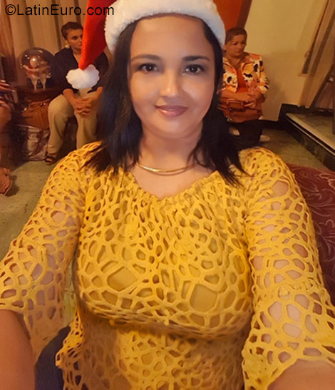 Date this athletic Honduras girl Yesenia from La Ceiba HN2358