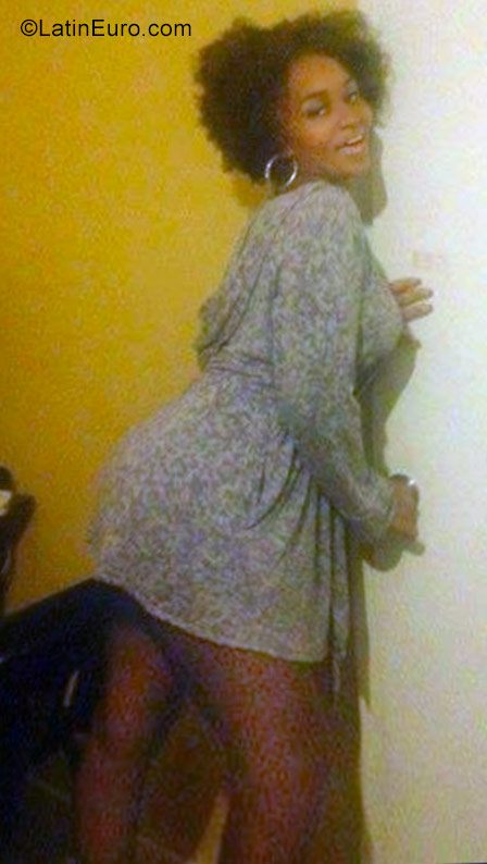 Date this lovely Dominican Republic girl Marilenny from San Cristobal DO30424