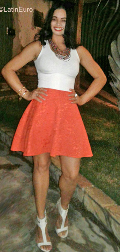 Date this tall Brazil girl Alessandra from Belo Horizonte BR10325