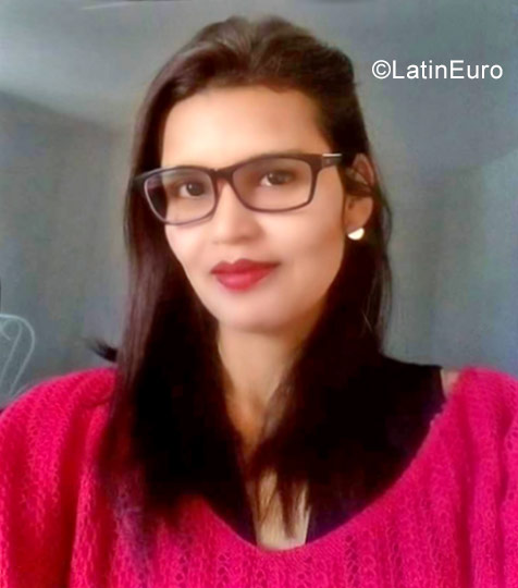 Date this voluptuous Peru girl Jaqueline from Lima PE1160
