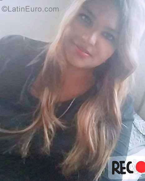 Date this hot Honduras girl Gabriela from San Pedro Sula HN2430