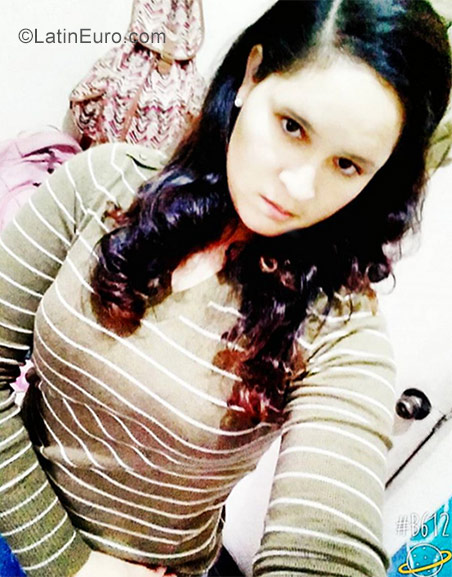 Date this lovely Peru girl Sol from Chiclayo PE1222