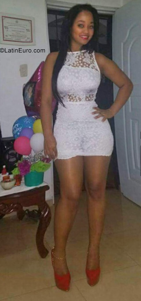 Date this passionate Dominican Republic girl Elizabeth from Bonao DO31643