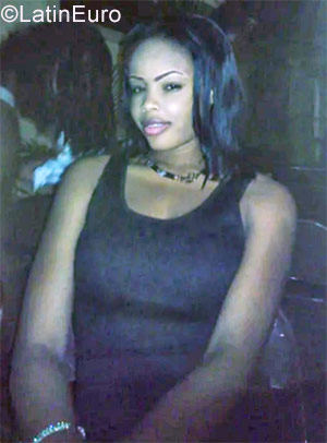 Date this fun Jamaica girl Shannie from Kingston JM2559