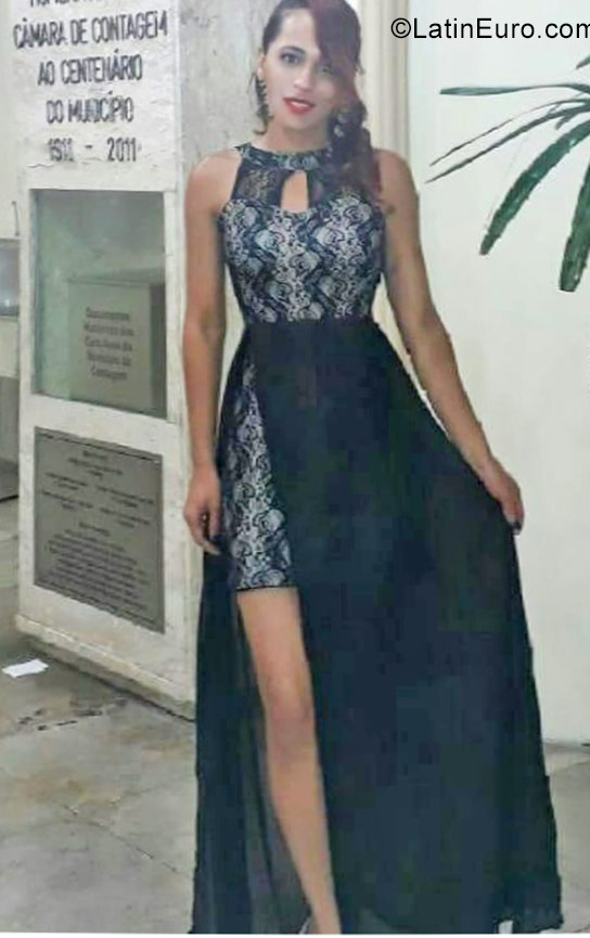 Date this tall Brazil girl Junia from Belo Horizonte BR10491