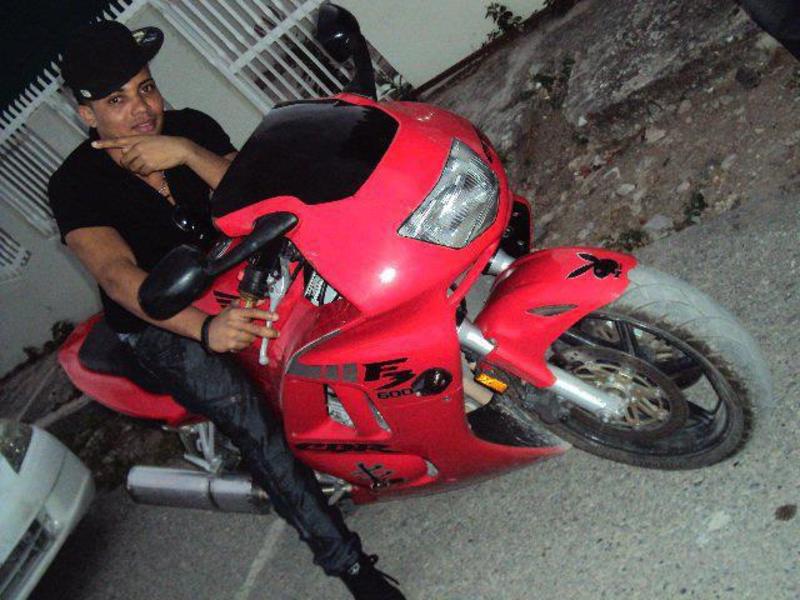 Date this beautiful Dominican Republic man Moises from Santo Domingo DO32244