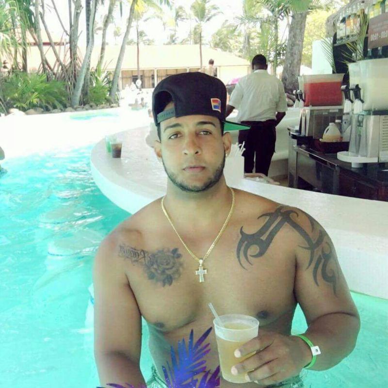 Date this nice looking Dominican Republic man Robinson from Puerto Plata DO32524
