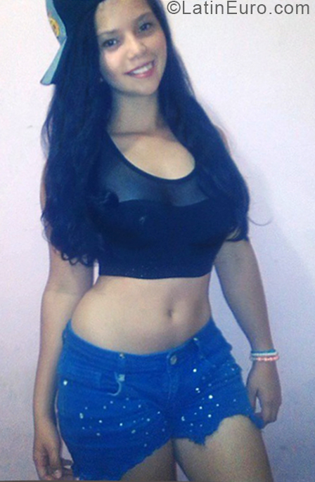 Date this pretty Colombia girl MICHELL from Cucuta CO24213