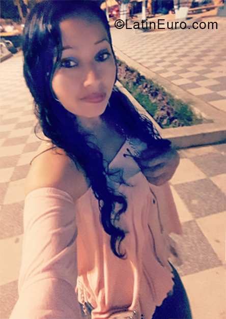 Date this hard body Peru girl Yessenia from Lima PE1298