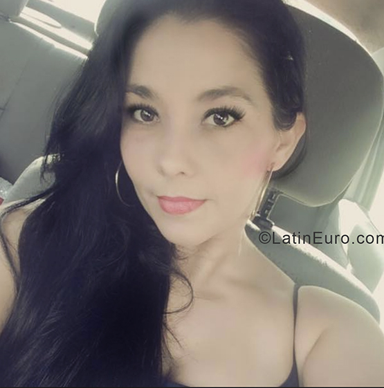 Date this georgeous Mexico girl Dayan from Cancun MX1604