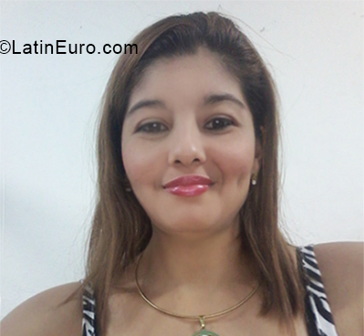 Date this funny Nicaragua girl Darling from  NI215