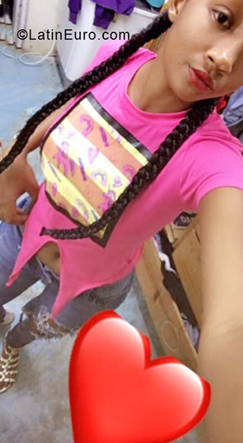 Date this tall Dominican Republic girl Danylis from San Pedro De Macoris DO34063