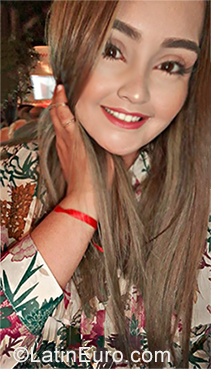 Date this sensual Venezuela girl Rosana from San Cristobal VE2318