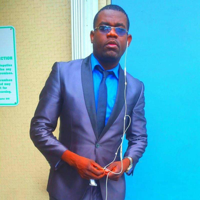 Date this sultry United States man Jay from Lauderhill US19992