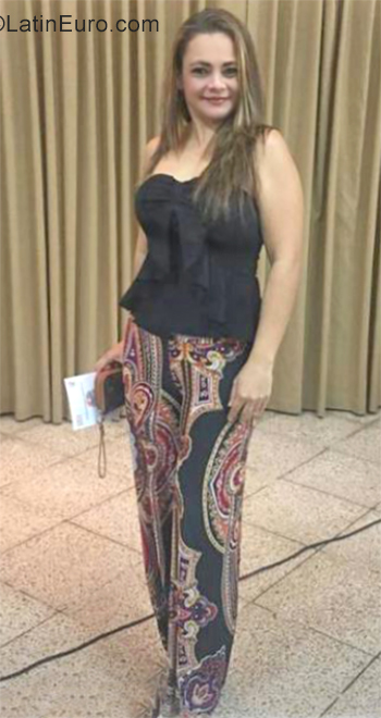 Date this good-looking Honduras girl Lourdes from San Pedro Sula HN2655
