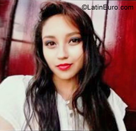 Date this young Honduras girl Teresa from La Ceiba HN2661