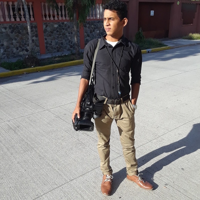 Date this funny Honduras man Isai Serrano from La Ceiba HN2663