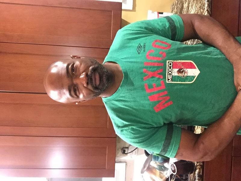 Date this voluptuous United States man DetroitAquaman from Detroit US20108