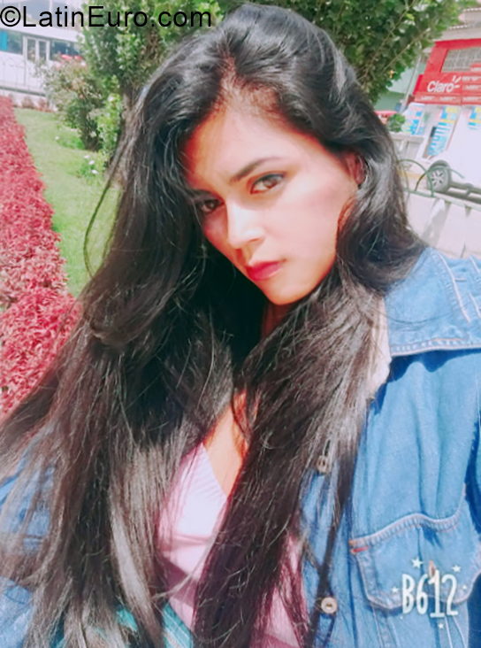 Date this good-looking Peru girl Milagros from Lima PE1452