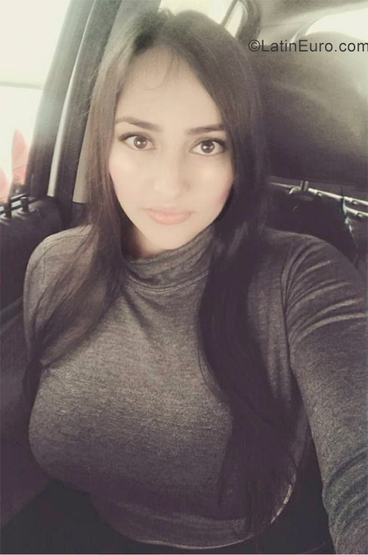 Date this delightful Venezuela girl Elamar from San Cristobal VE2558