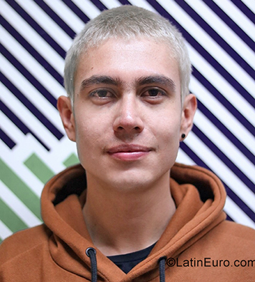 Date this attractive Colombia man Douglas from Medellin CO25844