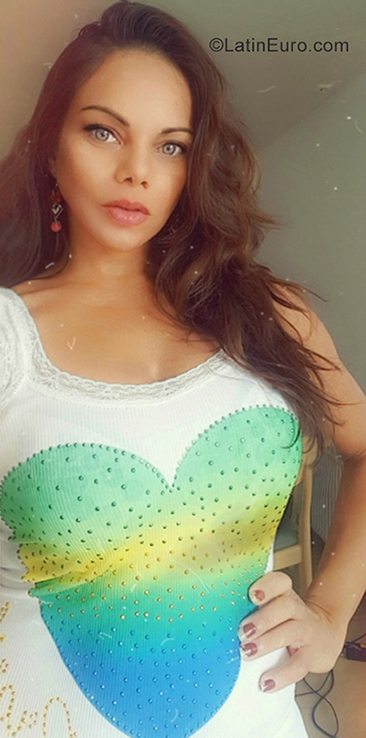 Date this hard body Spain girl Andreza from Durango ES472