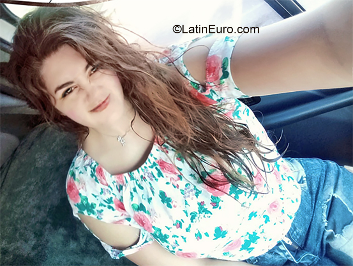 Date this tall Argentina girl Viviana from Cordoba AR226
