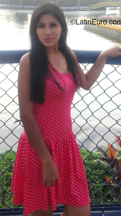 Date this hot Peru girl Mariah from Lima PE1437
