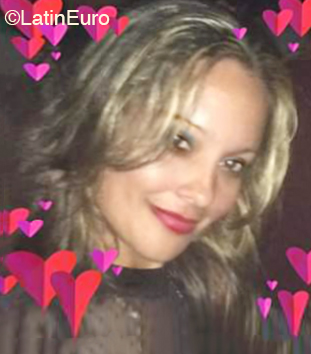 Date this gorgeous Cuba girl Mirna from Baracoa CU599