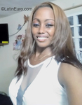 voluptuous Cuba girl Yanis from Cuba CU618
